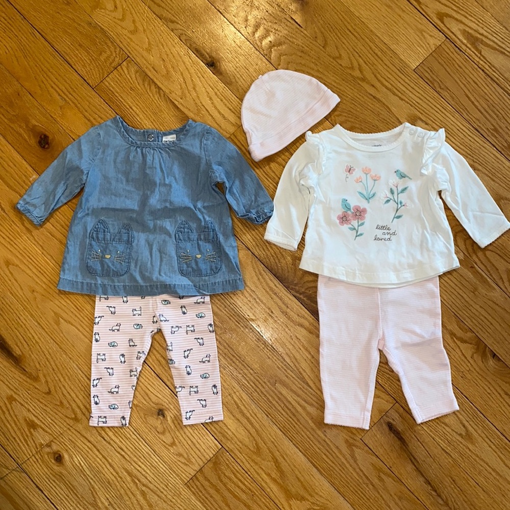 Bundle of 2 Carter’s baby girl outfits 3 Months
